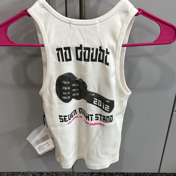 Daydreamer No Doubt Seven Night
Stand Tank - Picture 7 of 8